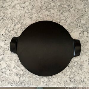 Emile Henry 10'' PIZZA Stone  Made In France Black